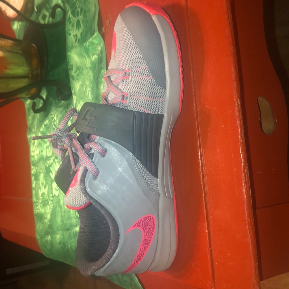 KD’s Nike - Picture 3 of 5